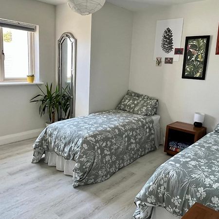 Harbour View Retreat Cro Na Mbo Apartman Midleton Kültér fotó